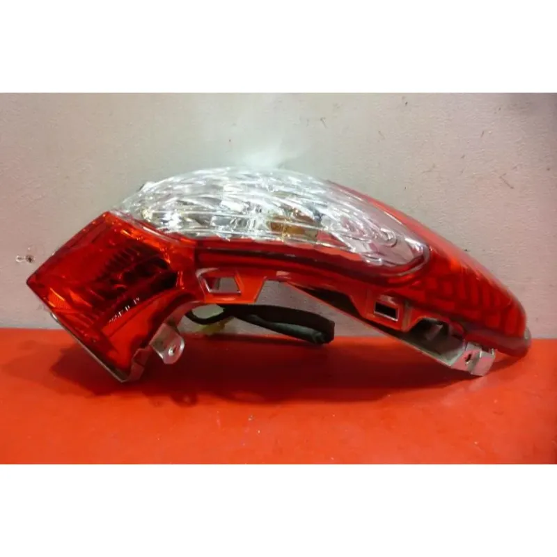 Bloc feu + clignotant ar droit HONDA FES 125 S WING ABS 2007 - 2010