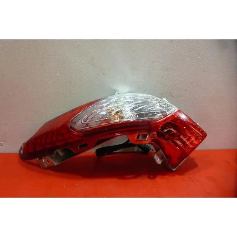 Bloc feu + clignotant ar gauche HONDA FES 125 S WING ABS 2007 - 2010