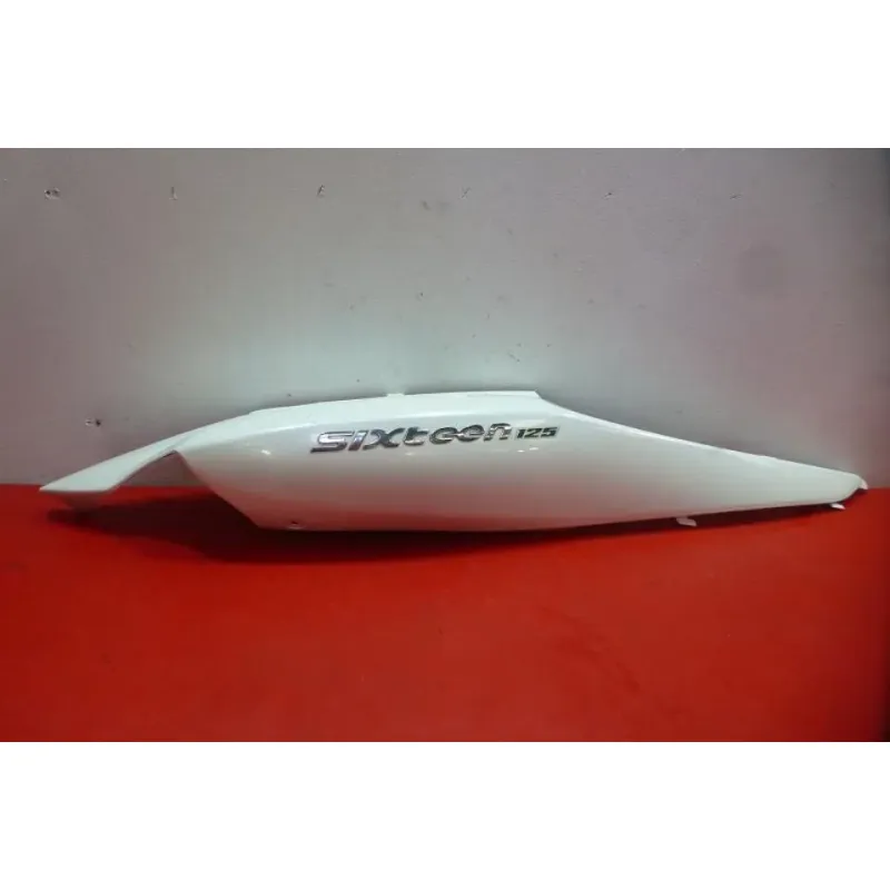 Coque arriere droit SUZUKI UX 125 SIXTEEN 2008 - 2013