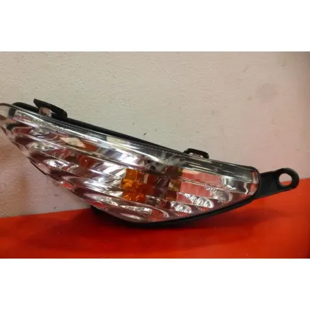 Clignotant avant gauche SUZUKI UX 125 SIXTEEN 2008 - 2013