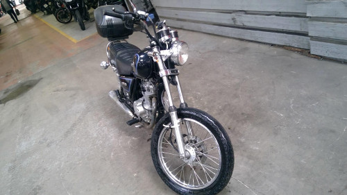 SUZUKI 125 GN