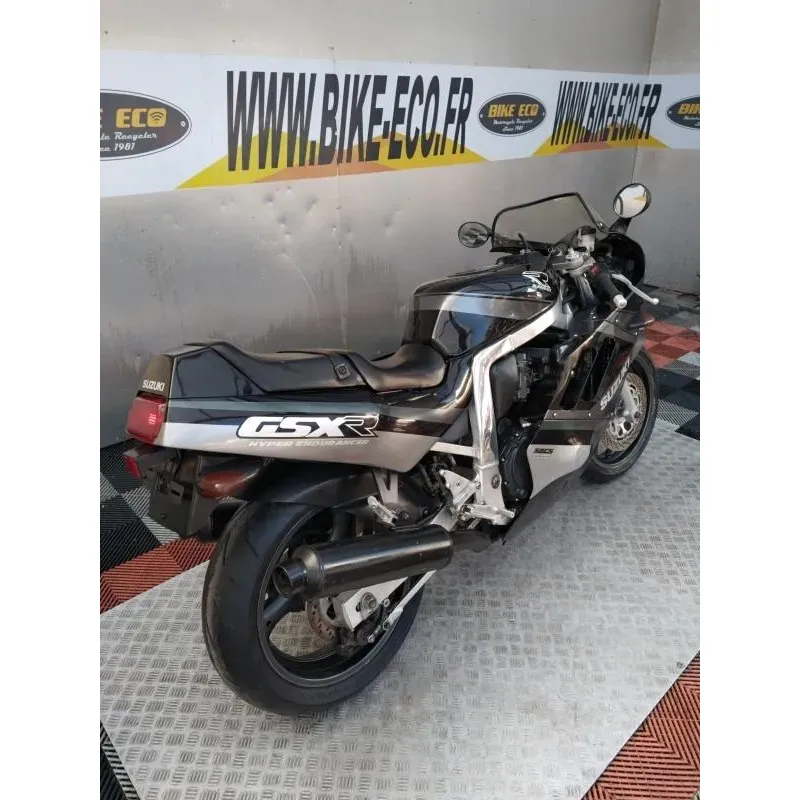SUZUKI GSX-R 750