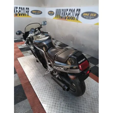 SUZUKI GSX-R 750