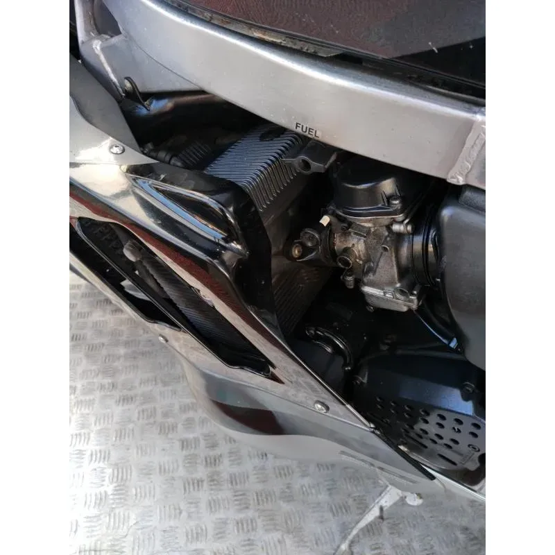 SUZUKI GSX-R 750