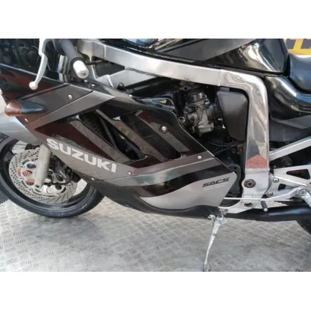 SUZUKI GSX-R 750