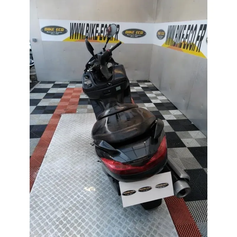 SUZUKI UH 125 BURGMAN