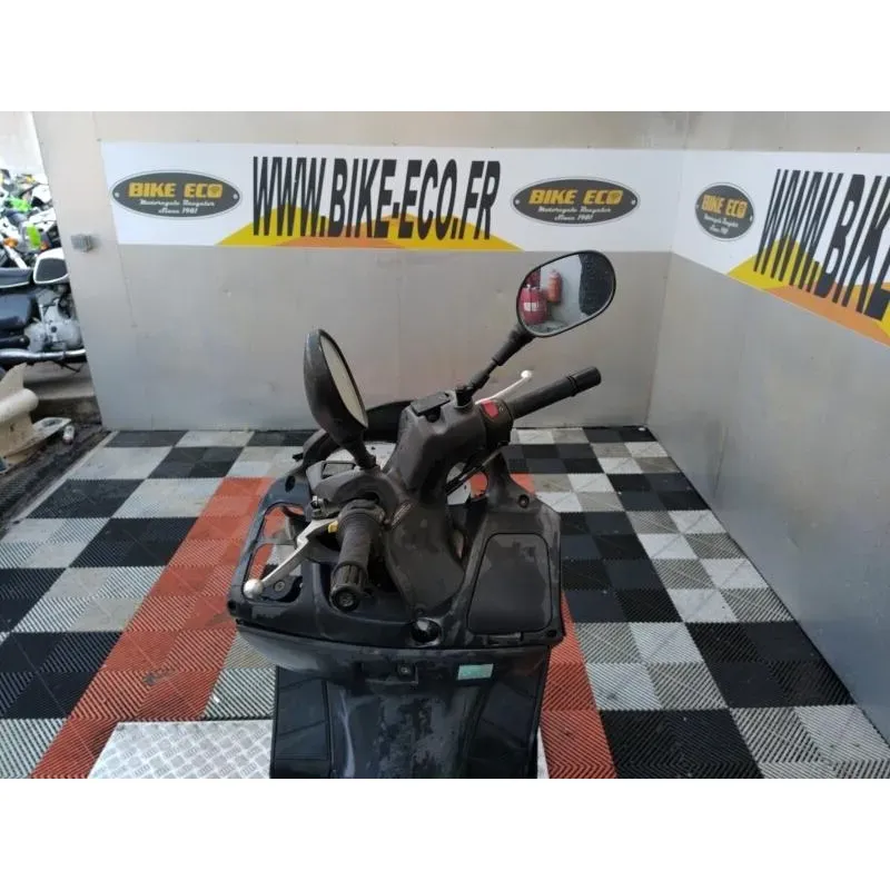 SUZUKI UH 125 BURGMAN
