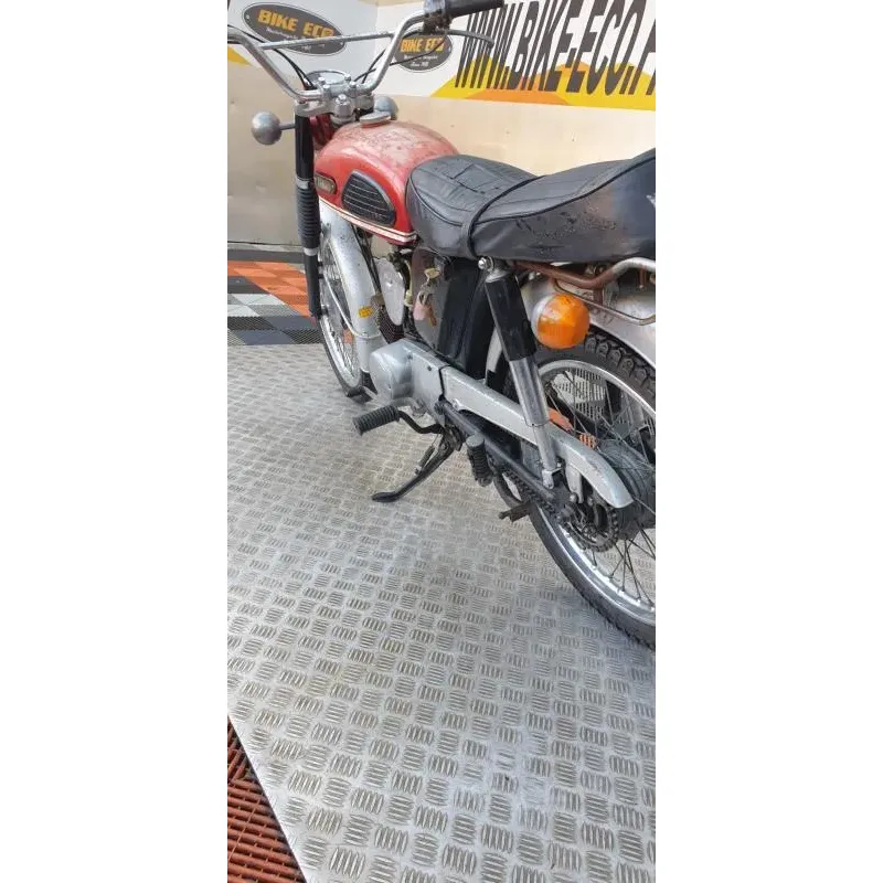 YAMAHA 90 YB