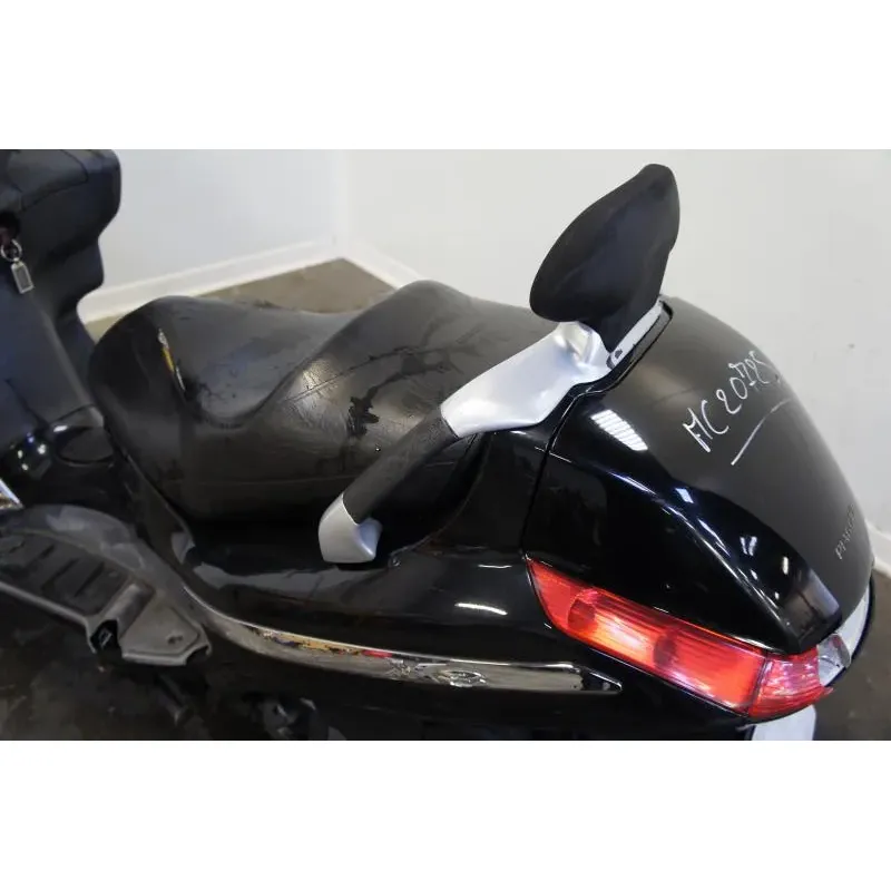 PIAGGIO X8 125