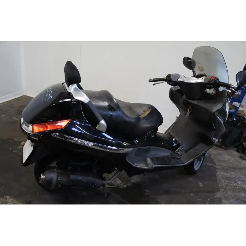 PIAGGIO X8 125