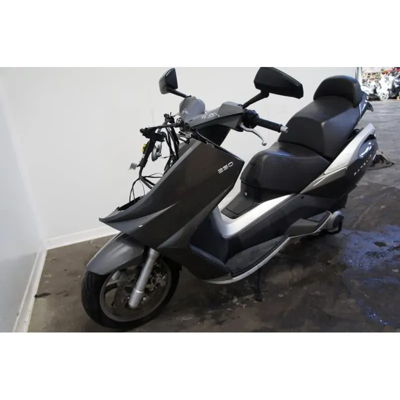 PEUGEOT SATELIS 250