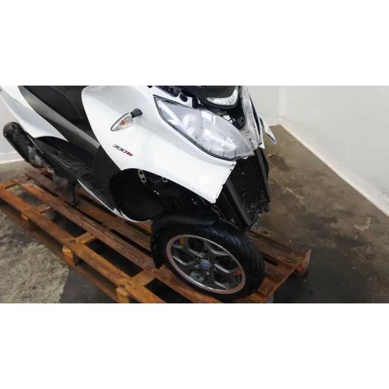 PIAGGIO MP3 300 LT