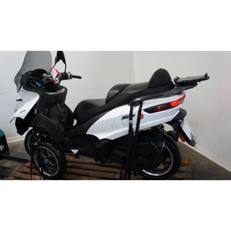 PIAGGIO MP3 300 LT