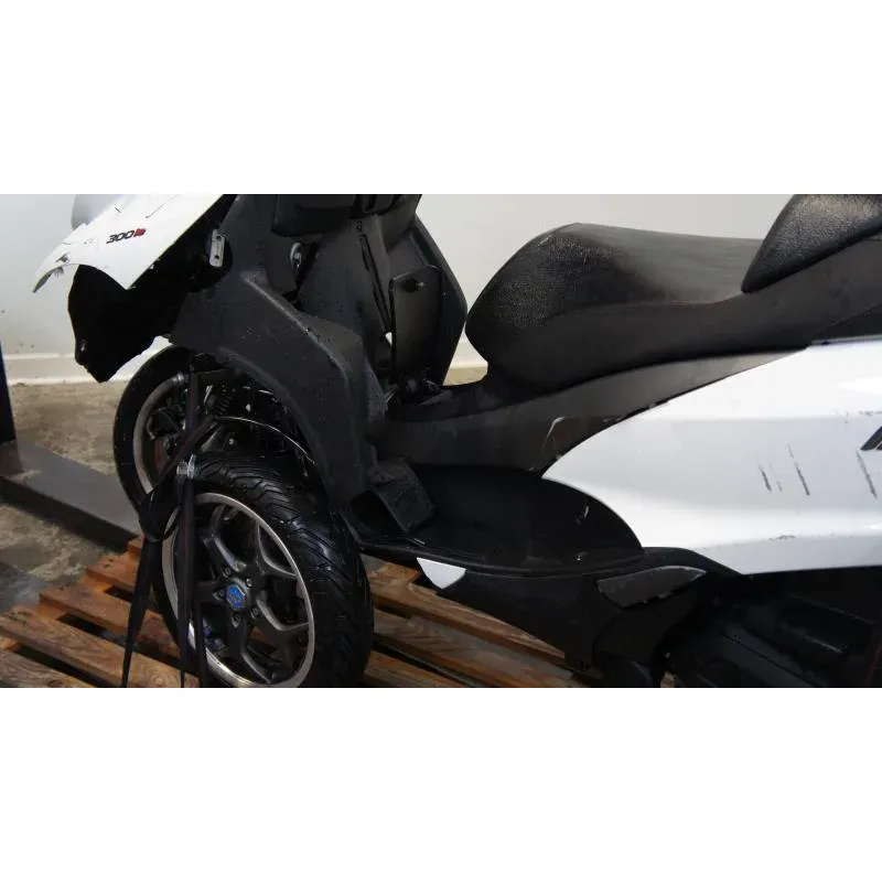 PIAGGIO MP3 300 LT