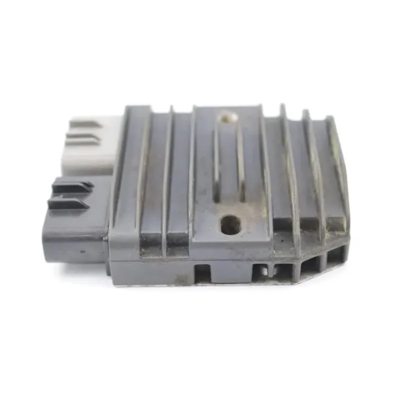 Regulateur charge batterie TRIUMPH ROCKET III 2300 TOURING 2010 - 2012