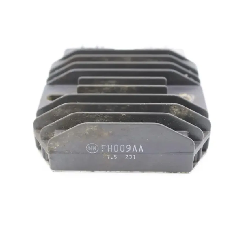 Regulateur charge batterie TRIUMPH ROCKET III 2300 TOURING 2010 - 2012