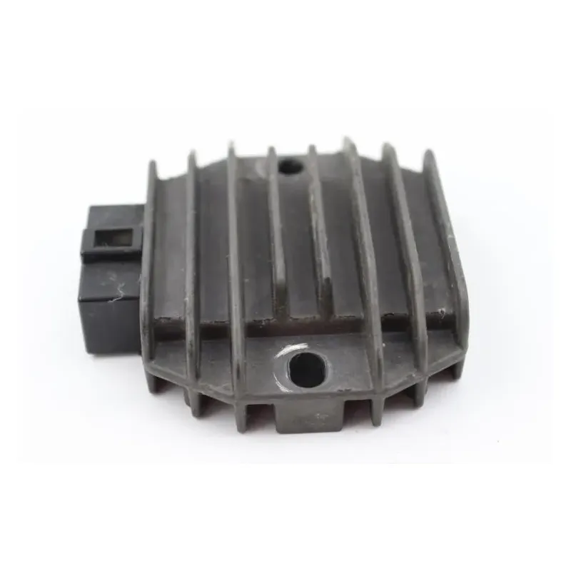 Regulateur charge batterie YAMAHA YBR 125 2007 - 2009