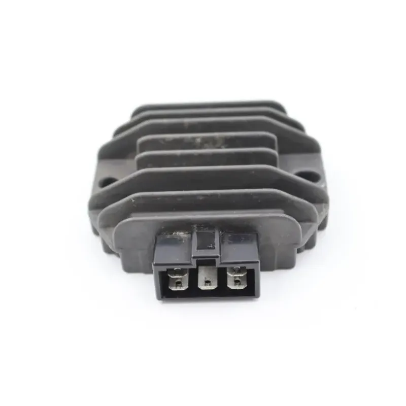 Regulateur charge batterie YAMAHA YBR 125 2007 - 2009