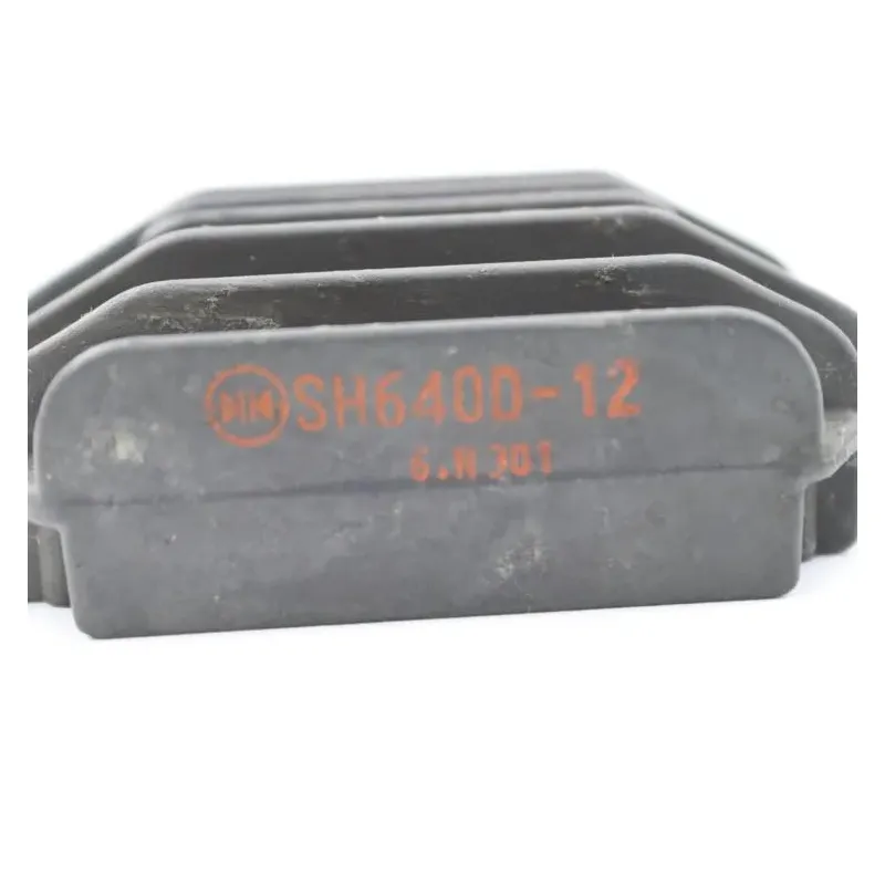 Regulateur charge batterie YAMAHA YBR 125 2007 - 2009