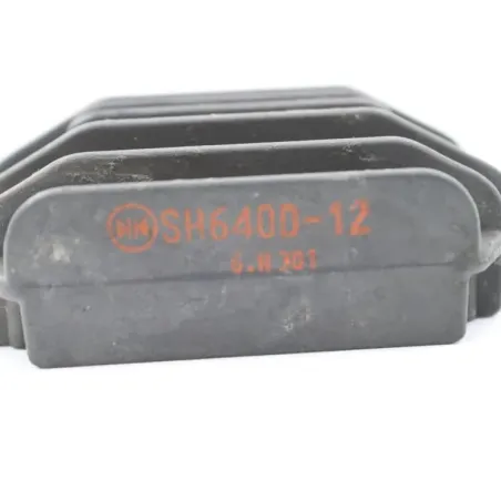 Regulateur charge batterie YAMAHA YBR 125 2007 - 2009