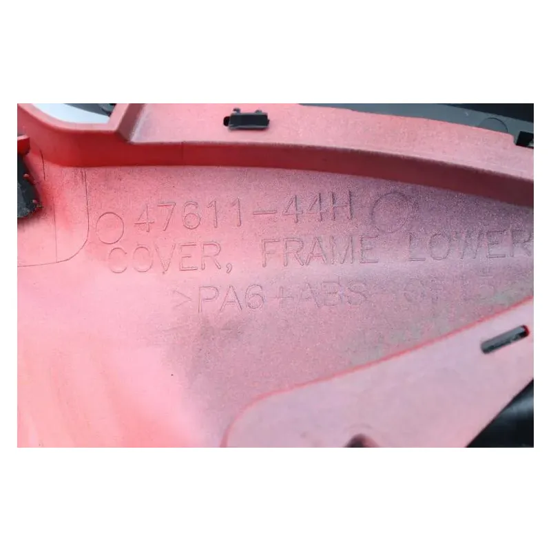 Coque arriere droit SUZUKI SFV 650 GLADIUS 2009 - 2015