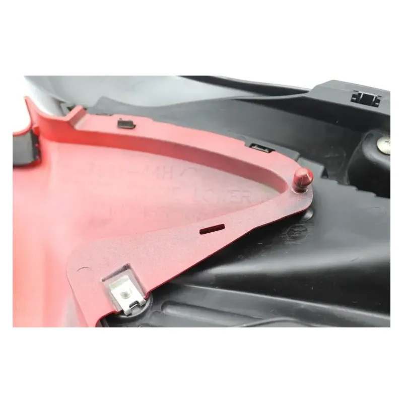 Coque arriere droit SUZUKI SFV 650 GLADIUS 2009 - 2015