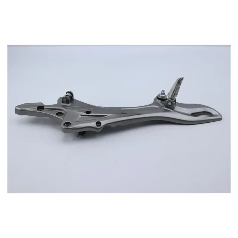 Platine avant droite SUZUKI SFV 650 GLADIUS 2009 - 2015