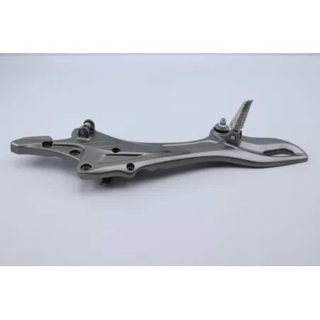 Platine avant droite SUZUKI SFV 650 GLADIUS 2009 - 2015
