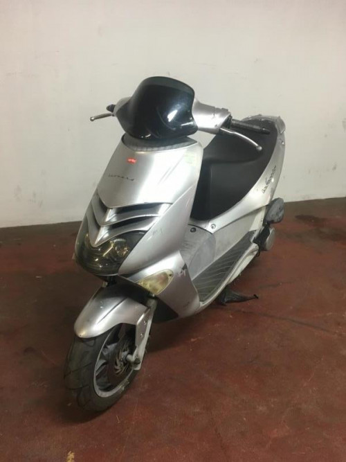 APRILIA LEONARDO 125