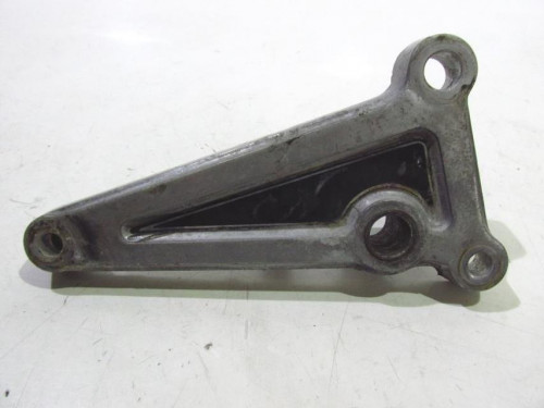 Support platine repose pied droit HONDA CM 125 82-88 CUSTOM