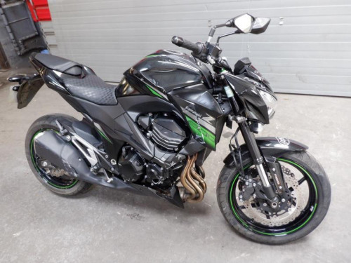 KAWASAKI Z800