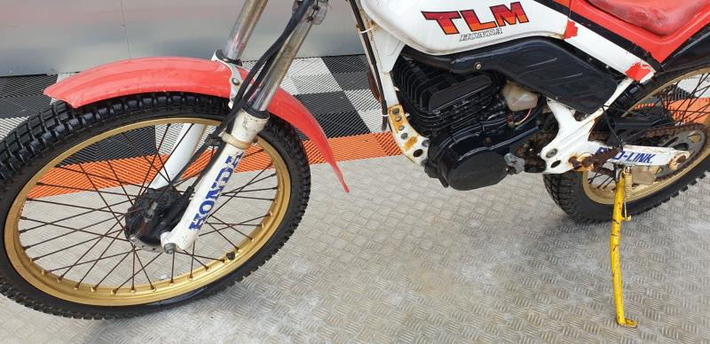 Honda tlm 200
