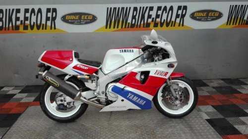 YAMAHA FZR 750 R