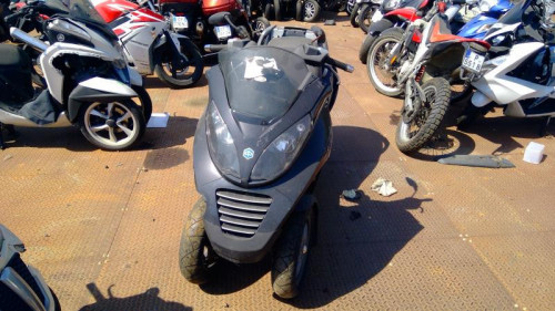 PIAGGIO MP3 400