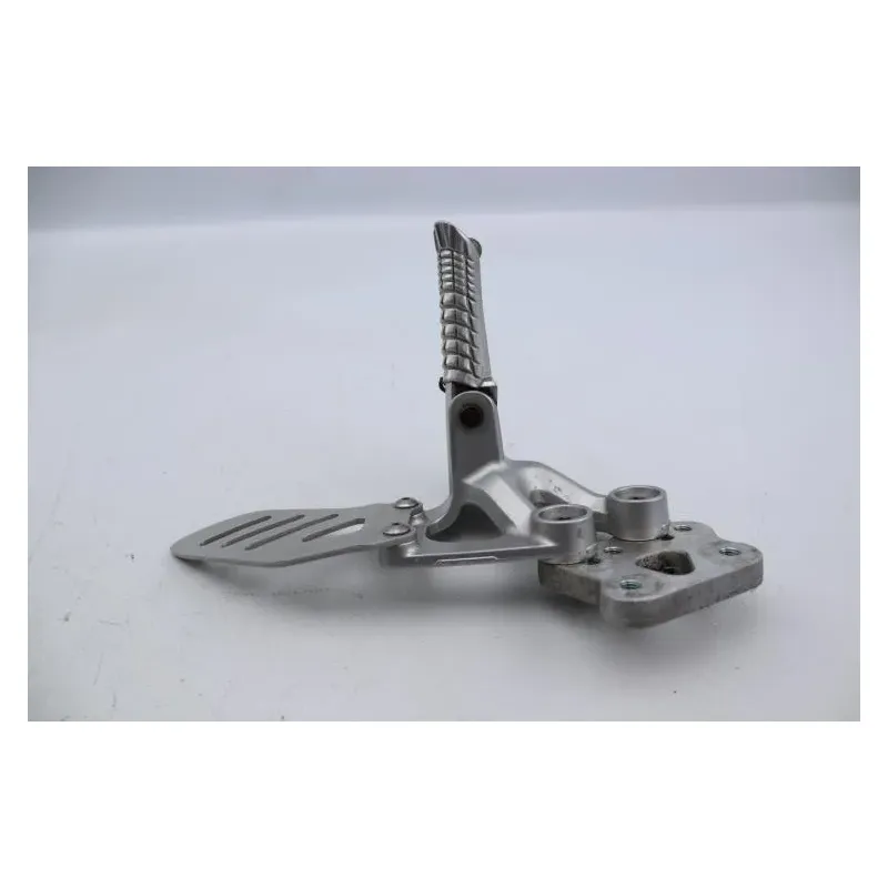 Platine avant gauche SUZUKI GSXR 750 2008 - 2010