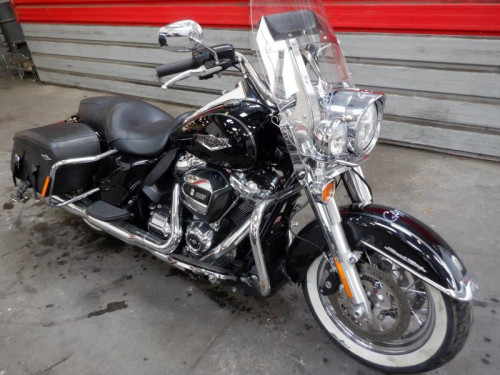 HARLEY DAVIDSON ROAD KING