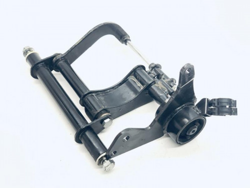 Support moteur PIAGGIO VESPA GTS 125 2007-2012
